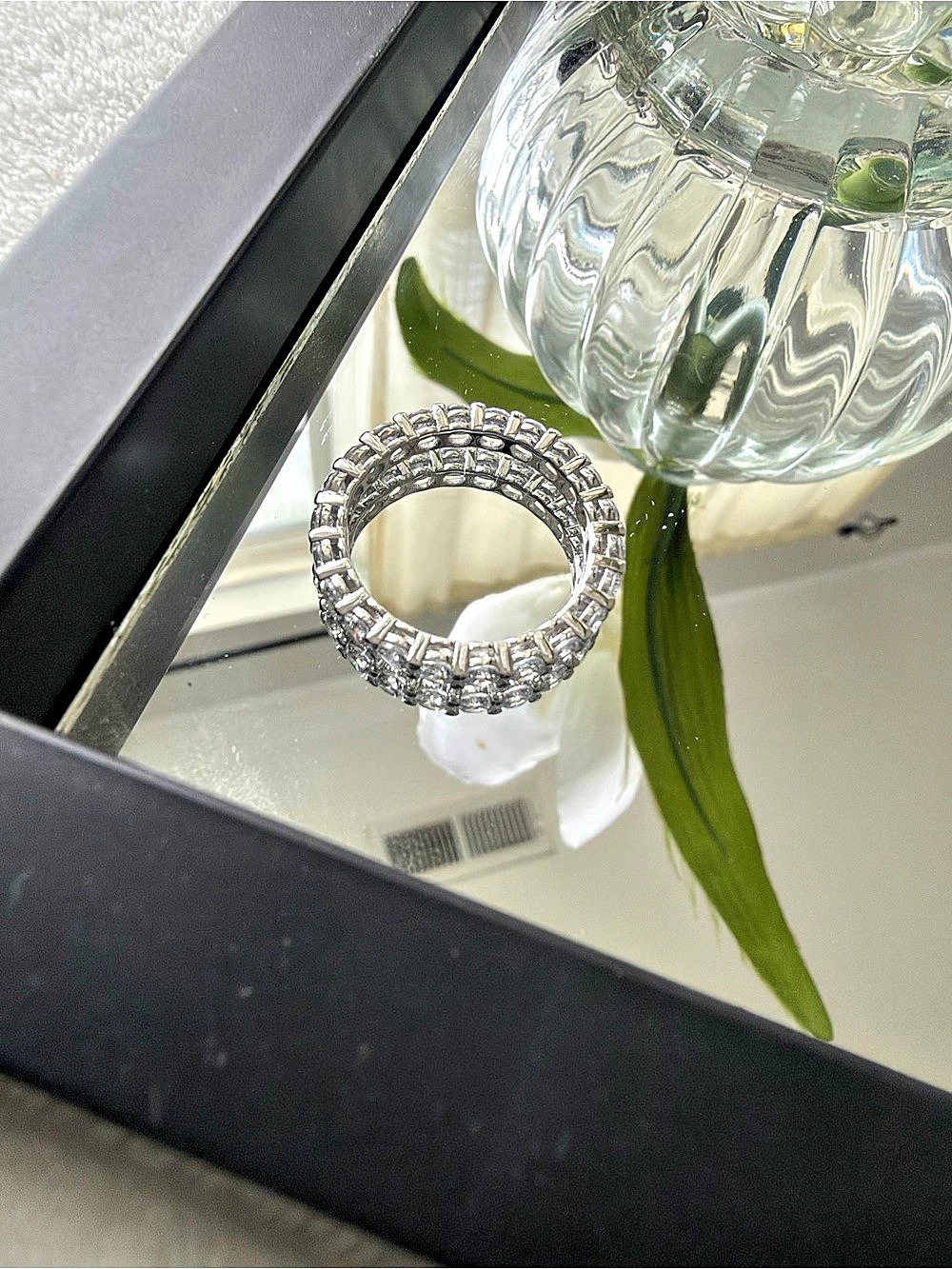 Shiny Sterling Silver Crystal Ring Like New